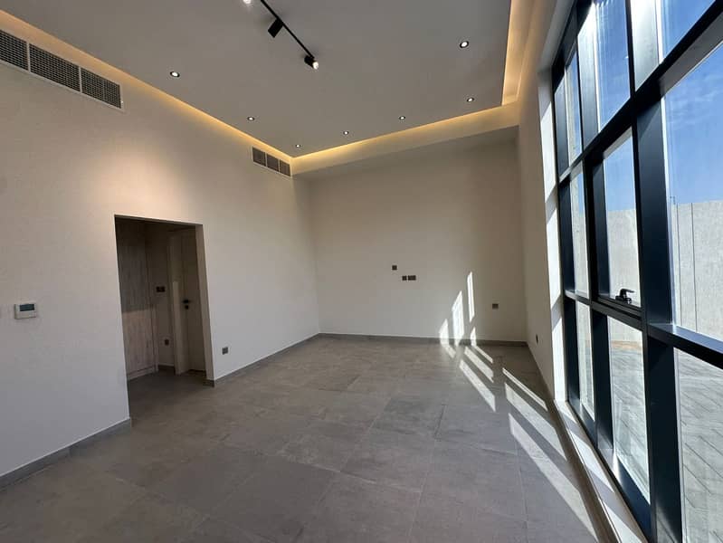 2 Brand_New-Modern_Villa-Maid_And_Driver_Room-14. jpg