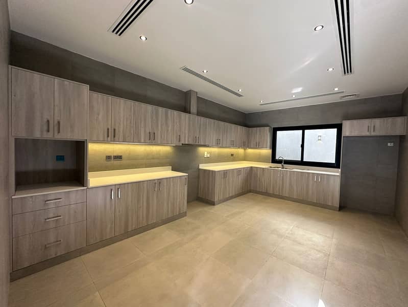 3 Brand_New-Modern_Villa-Maid_And_Driver_Room-3. jpg