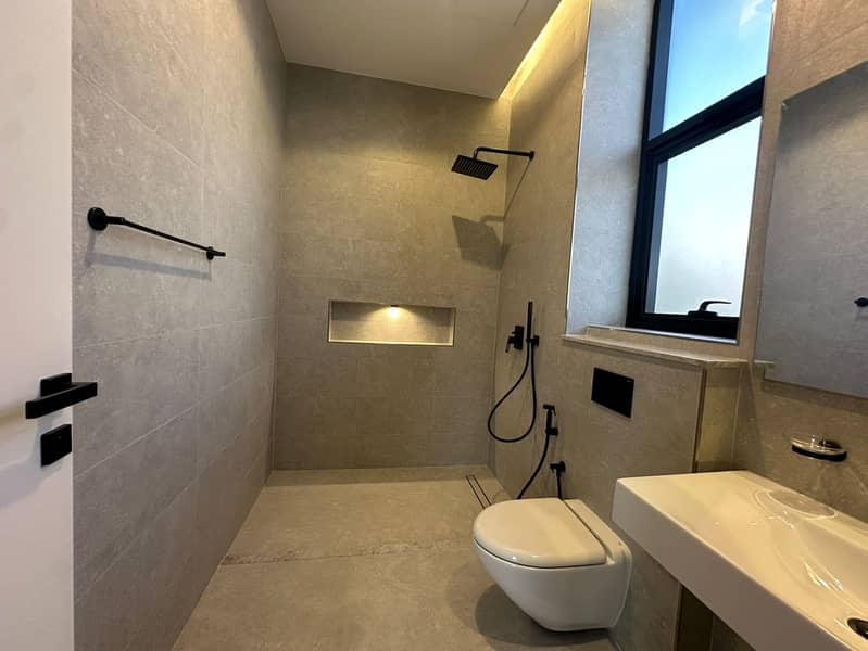 9 Brand_New-Modern_Villa-Maid_And_Driver_Room-5. jpg