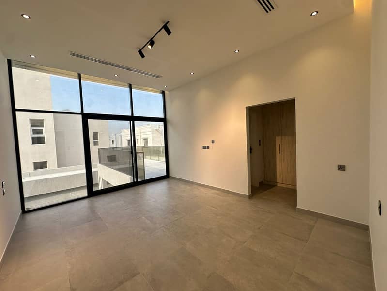 10 Brand_New-Modern_Villa-Maid_And_Driver_Room-8. jpg