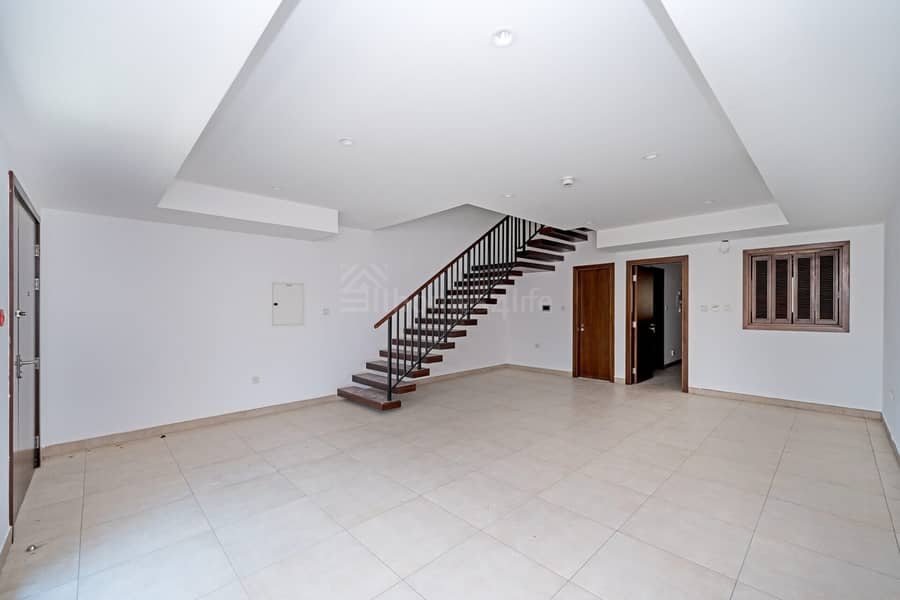 Town House | Middle Unit | G + 2 | Vacant | Jvc