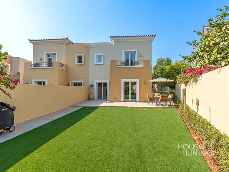 Exclusively listed |Upgraded 3E |Backing the Park