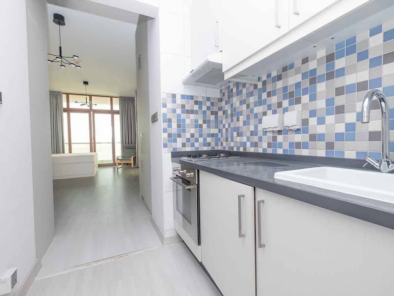 10 Furnished__Sea_View__Prime_Trunk_Location-6. jpg