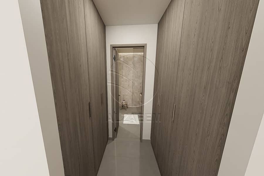 10 CLOSET BATHROOM. jpg