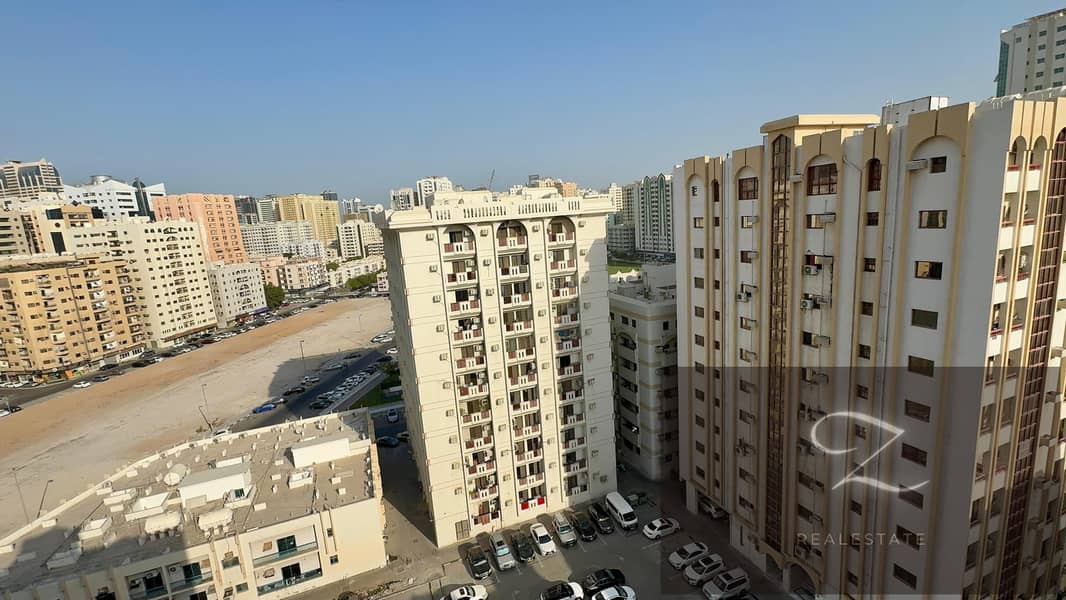 6 94179e72-e9bd-4bd6-94ab-bd6b8effebfb. jpg