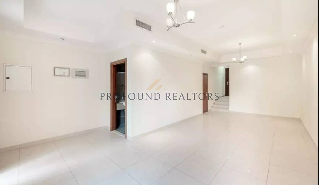 5 Spacious Townhouse for sale in Mirabella 6 (1). jpg