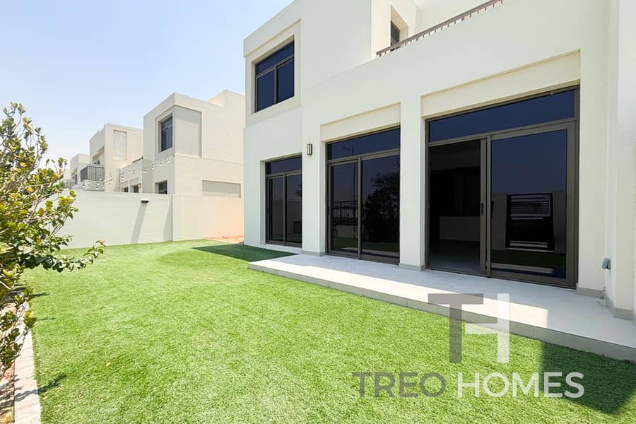 Таунхаус в Таун Сквер,Реем Таунхаусес, 4 cпальни, 3700000 AED - 11990381 Таунхаус в Таун Сквер,Реем Таунхаусес, 4 cпальни, 3700000 AED - 11990381