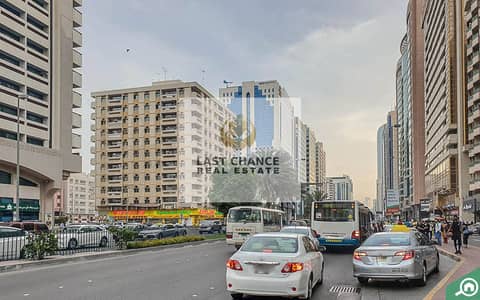 2 Cпальни Апартаменты в аренду в Хамдан Стрит, Абу-Даби - Traffic. jpg