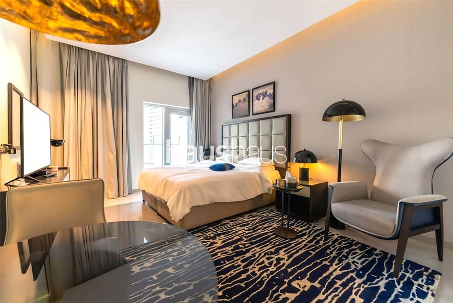 Pool View | Bright | Fully Furnished