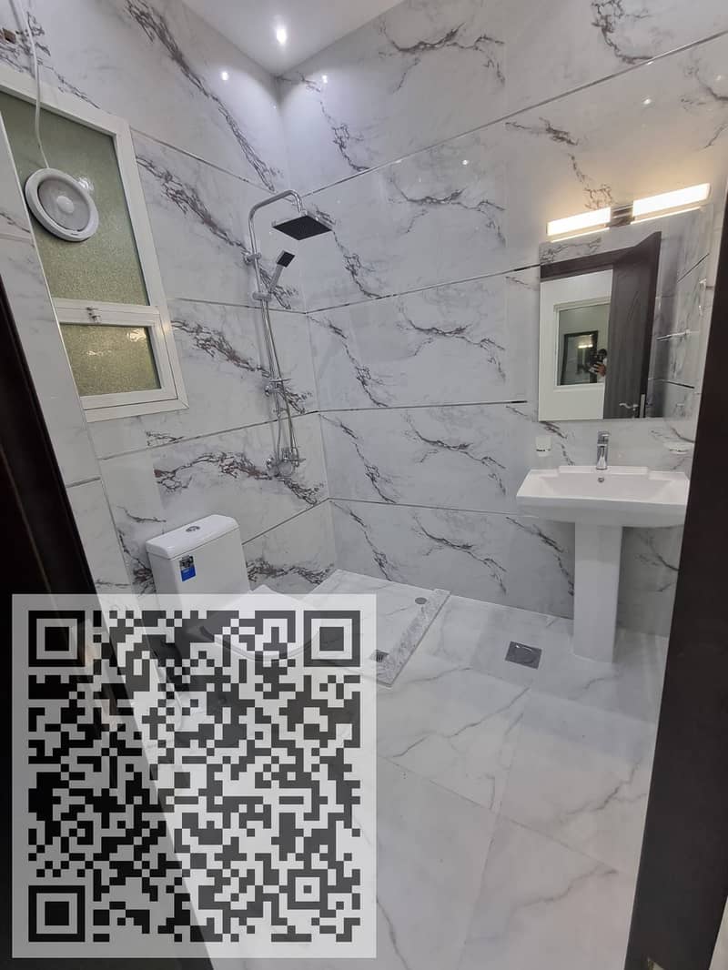 13 c5bd9b0e-155a-45e7-a245-bcd7715dd67c. jpg