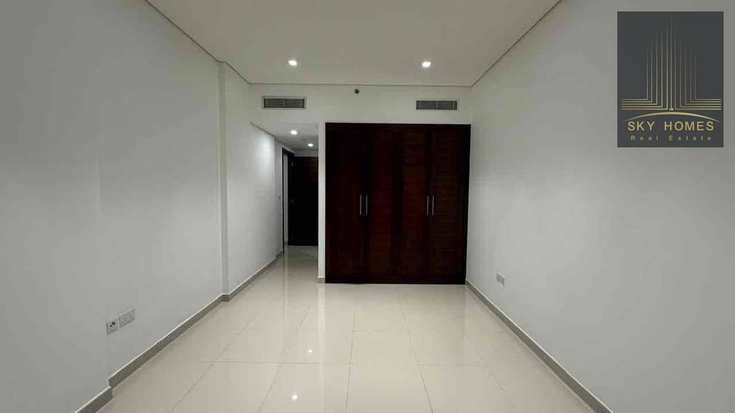 14 0ea2bb05-ced9-4d5a-b78c-7c719d3c99b6. jpg