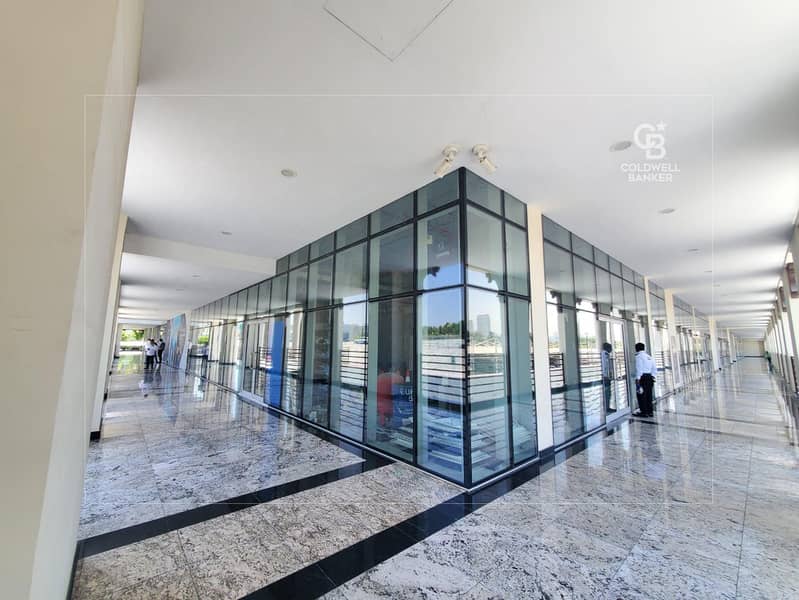位于迪拜湾，乌姆胡莱尔区，乌姆胡莱尔2号区，Dubai Supreme Court Complex 的商铺 351900 AED - 12092337