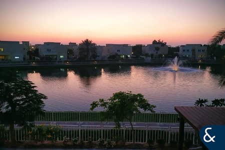 4 Bedroom Villa for Rent in The Meadows, Dubai - Upgraded Unit | Lake view | Type 14 | July
