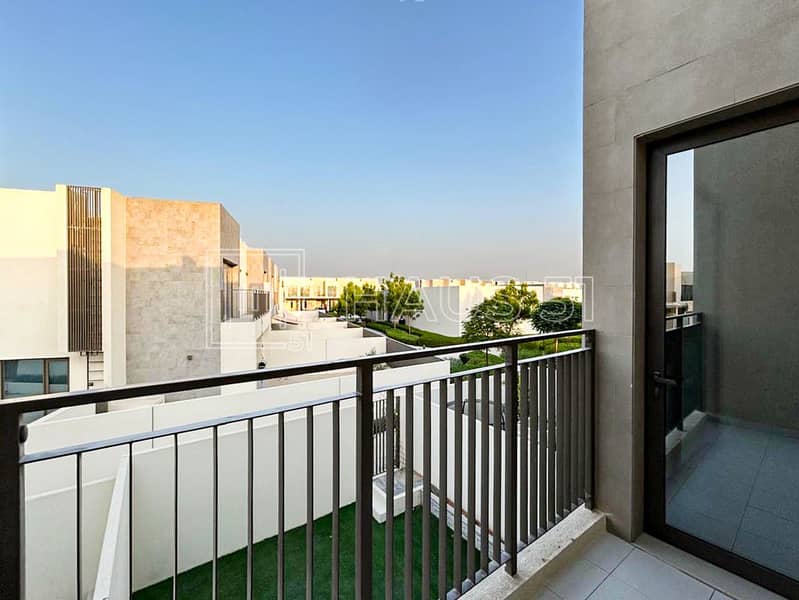 25 Emaar south Parkside 3 unit V-237-10. jpg
