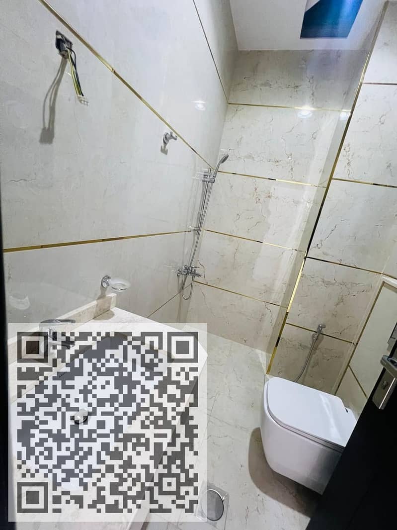 10 bed59119-ee8c-47e9-85f1-84782c62cd3d. jpg