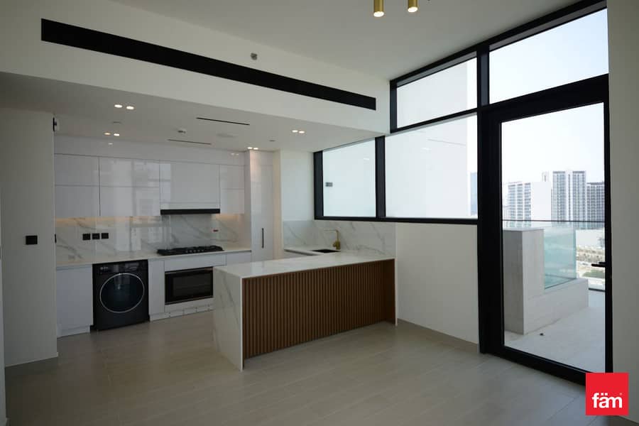 Low Floor | Corner Unit | Private Pool