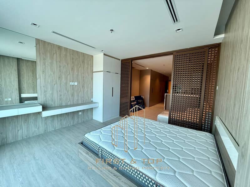 8 873e077c-55f4-4532-99a8-ecdea1270dd9. jpg