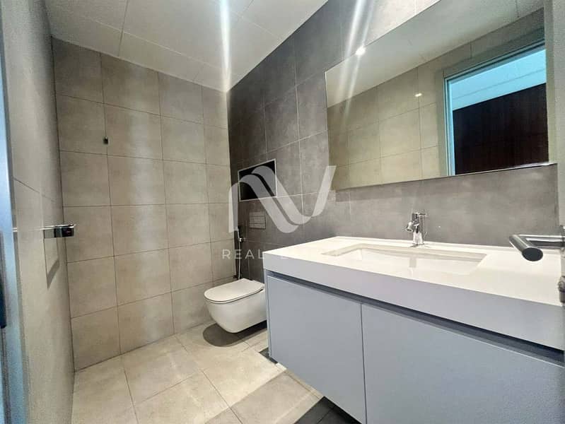 6 Canal Residence 1BR, Al Reem Island - 178803003639_0011_remove 2. jpg