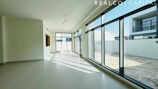 5 Bedroom Villa for Sale in Dubai South, Dubai - End Unit | Ready for Occupancy | Semi-Detached