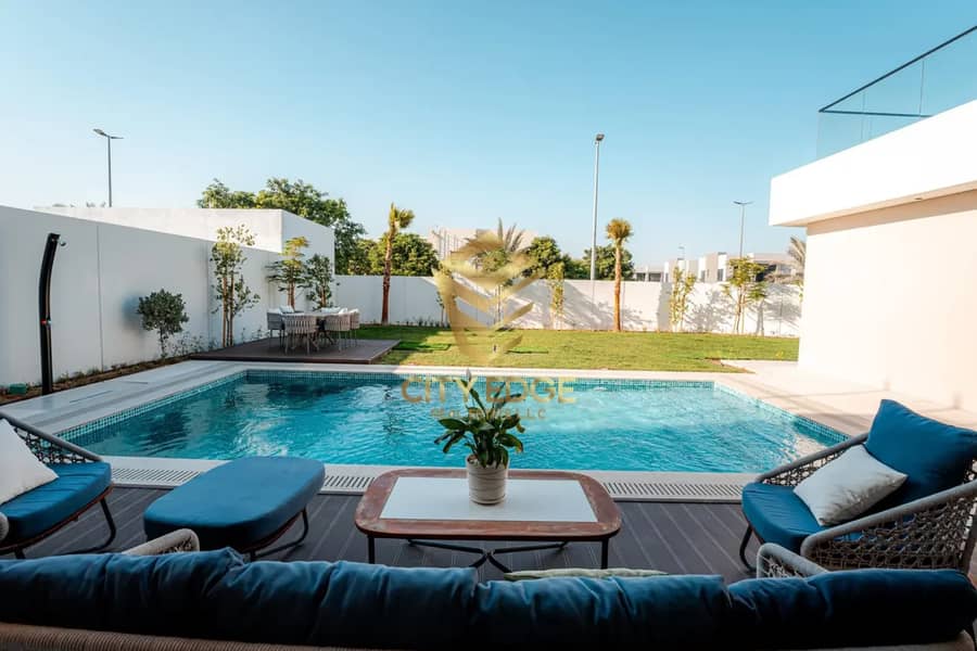 5BR villa with elevator 5yrs post-handover plan