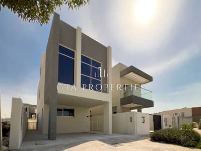 3 Bedroom Villa for Sale in DAMAC Hills 2 (Akoya by DAMAC), Dubai - Single Row | Stand Alone | Ready | Community View