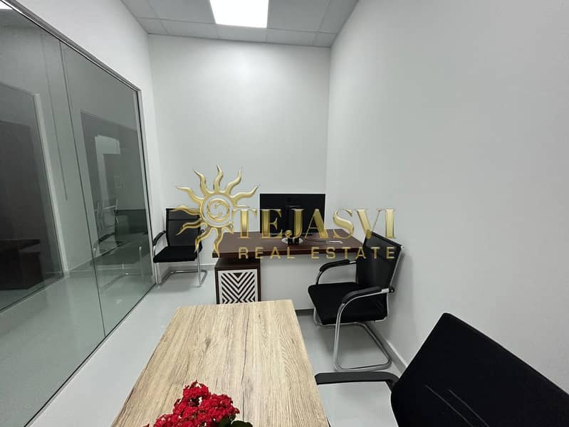 10 72c0daa7-956d-42a9-ad3c-66a550748c27. jpg