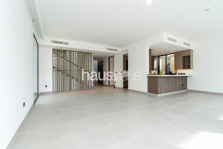 5 Bedroom Villa for Rent in Tilal Al Ghaf, Dubai - Upgraded | Pool & Landscaping | Open Kitchen