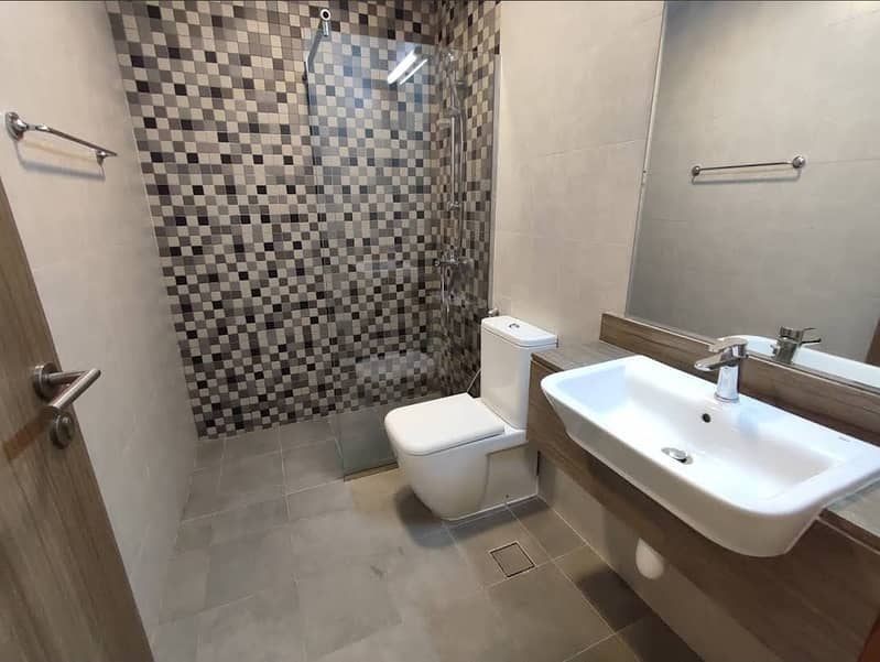 10 Stylish_Unit___Spacious___Roadside_Ease-11. jpg