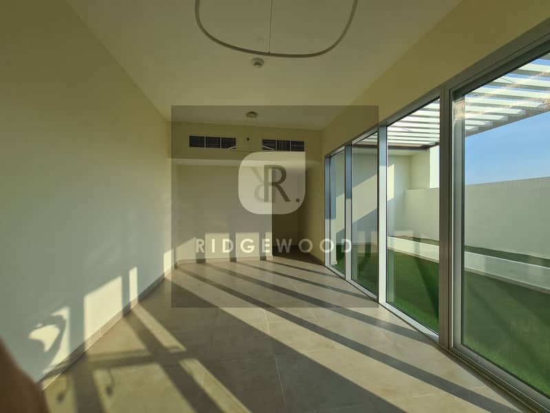 5 RIDGEWOOD REAL ESTATE 007 (23). jpg