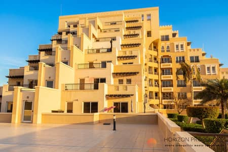 2 Bedroom Flat for Sale in Al Marjan Island, Ras Al Khaimah - Luxury 2-Bedroom | Breathtaking Sea Views