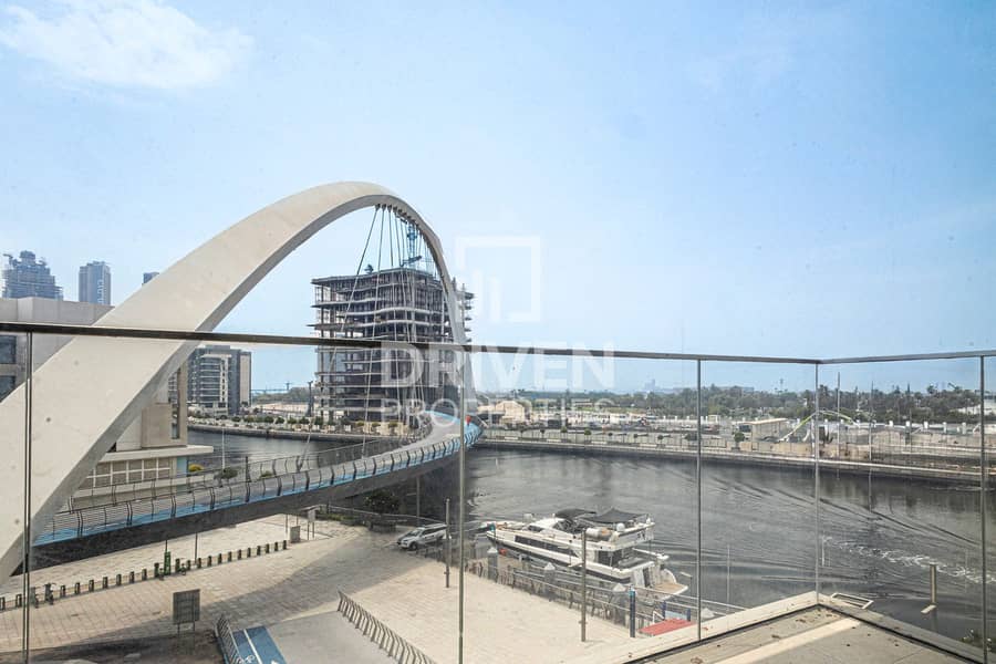 Modern and Vast Layout | Vacant | Canal View