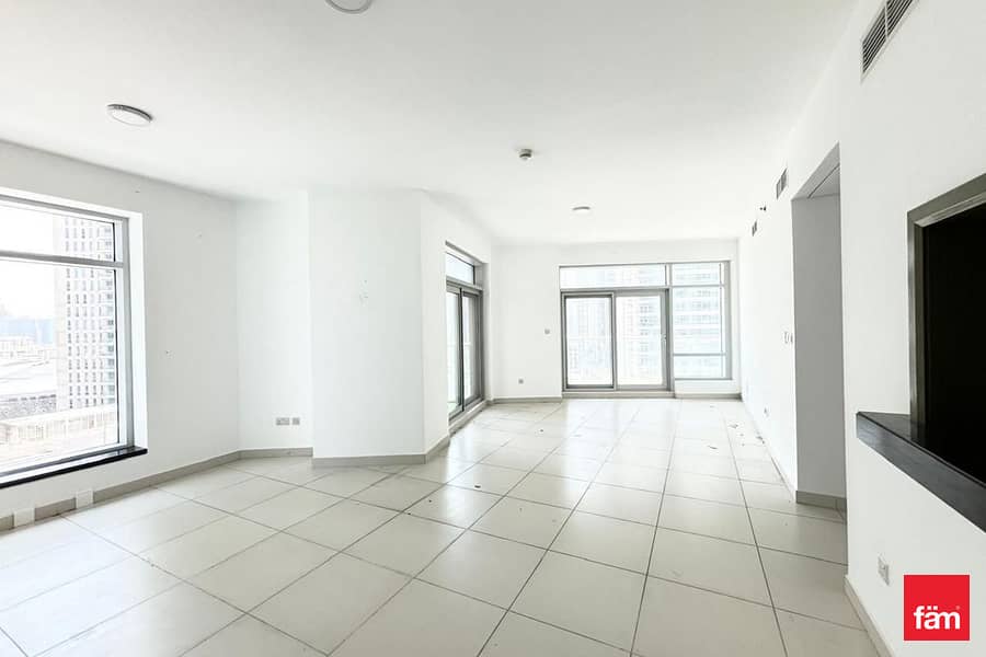 Boulevard view | Unfurnished | Spacious Boulevard view | Unfurnished | Spacious