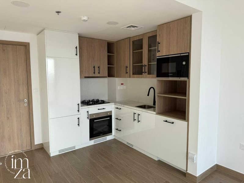 HIGH FLOOR | READY TO MOVE | MAHA VIEW HIGH FLOOR | READY TO MOVE | MAHA VIEW