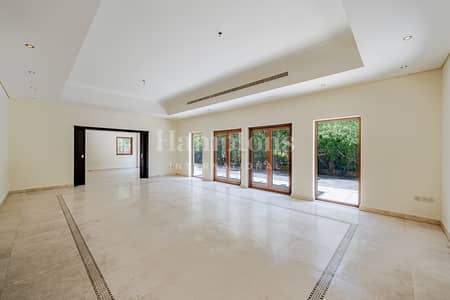 5 Bedroom Villa for Sale in Al Furjan, Dubai - Vacant Soon | Huge Plot Size | Private Location