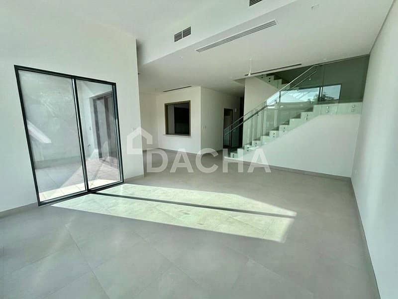 Single Row | Landscaped Garden | Vacant Soon