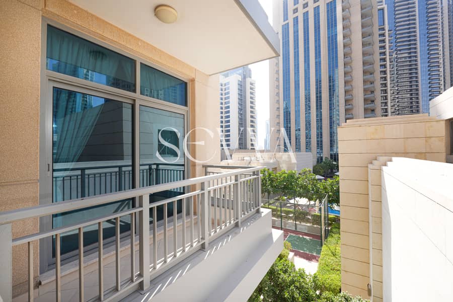 16 Claren - Downtown - 04 - 13. JPG