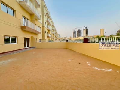 Private garden -Brand New Building -Ready to Move