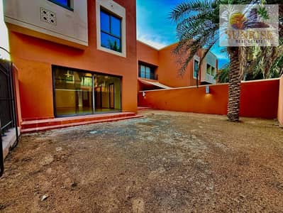 فیلا 4 غرف نوم للايجار في ربدان، أبوظبي - 2ba65e79-6c1f-47b7-b0b7-3b9fd4272d17. jpg