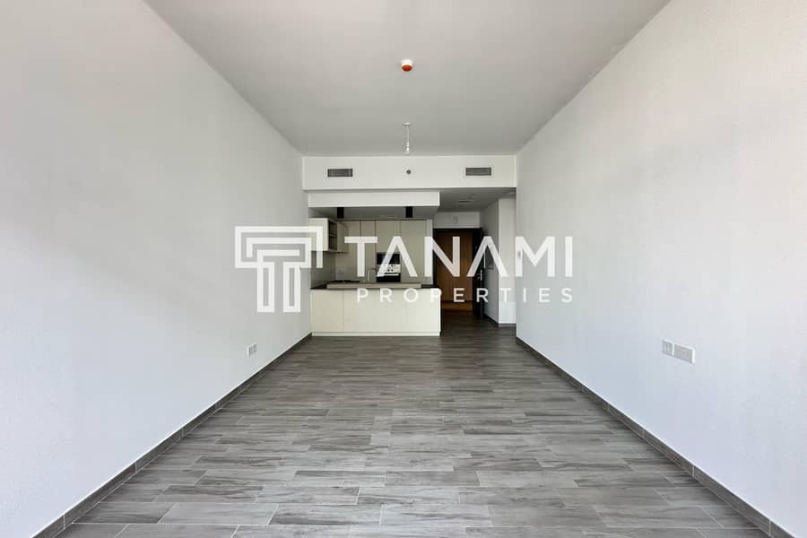 位于朱美拉环形村(JVC)，JVC第14区，贝尔格莱维亚广场 1 卧室的公寓 95000 AED - 12097067