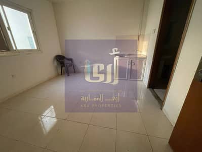 استوديو  للايجار في النباعة، الشارقة - 9e018162-0a84-473f-9f1e-38ca7dfc1a5a. jpg