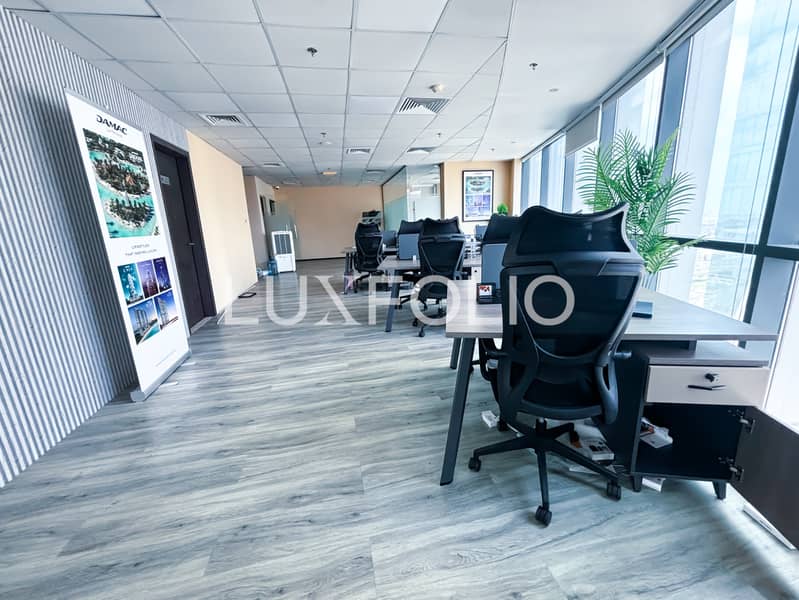 Close to Metro | Furnished | High Floor Close to Metro | Furnished | High Floor