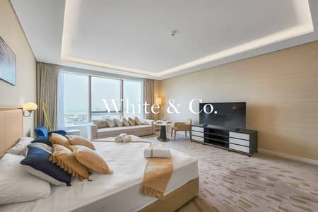 Studio for Rent in Palm Jumeirah, Dubai - Largest Studio | Marina View | Vacant Now