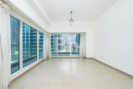 2 Bedroom Flat for Rent in Dubai Marina, Dubai - Large Layout | Maid's Room | Chiller Free