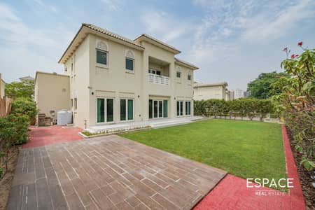 4 Bedroom Villa for Sale in Al Furjan, Dubai - Upgraded 4 BR Corner Villa in Quortaj