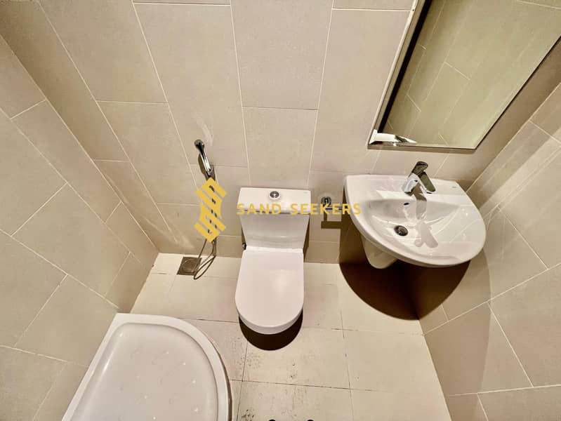 15 885aa101-719e-4bd8-9466-b15e64a536d9. jpeg