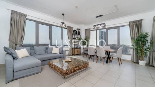 1 Bedroom Flat for Rent in Downtown Dubai, Dubai - Downtown Luxury 1 Bed with City Skyline Views