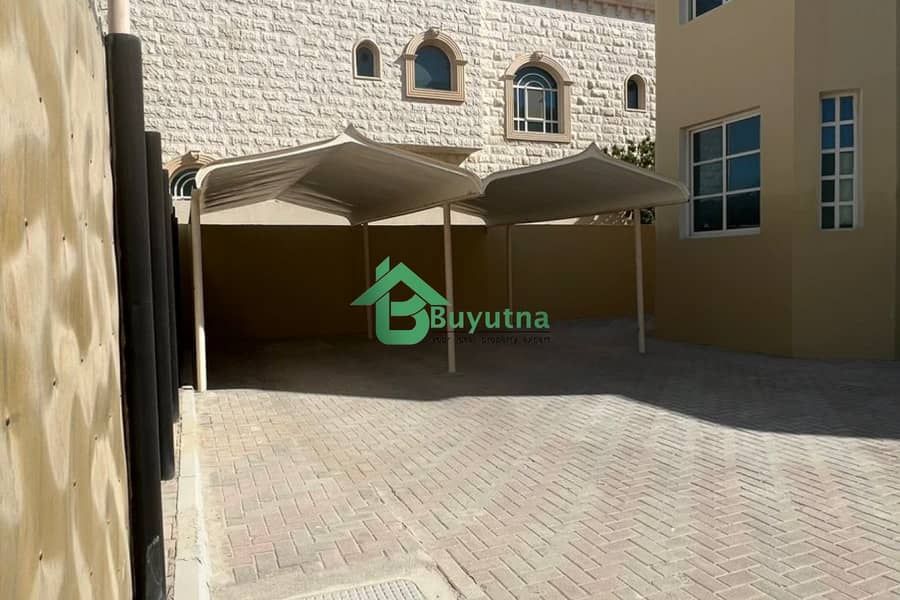 فیلا في مدينة خليفة 5 غرف 160000 درهم - 12098663