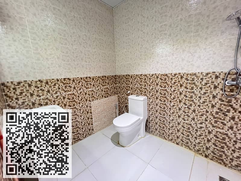 12 ccf6887a-7799-4253-bfd2-3e954364744e. jpg