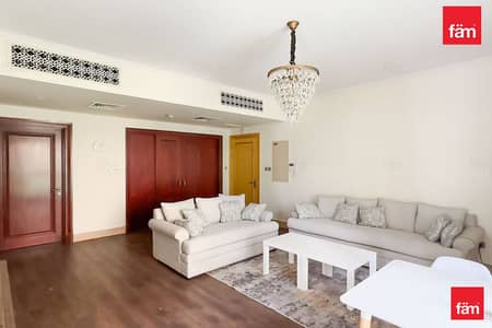 1 Bedroom Apartment for Rent in Downtown Dubai, Dubai - Community | Quiet | Furnished | Pet friendly
