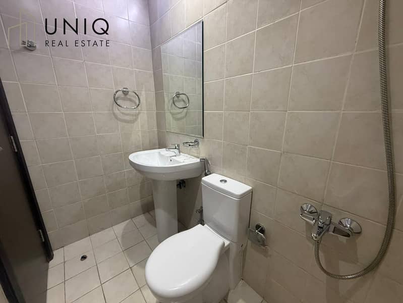24 Bathroom 1. jpeg
